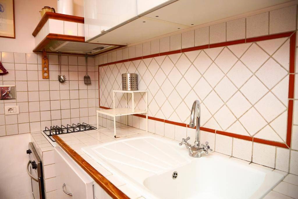 Santa Maria Novella Station Florentine Apartment Флоренция Экстерьер фото